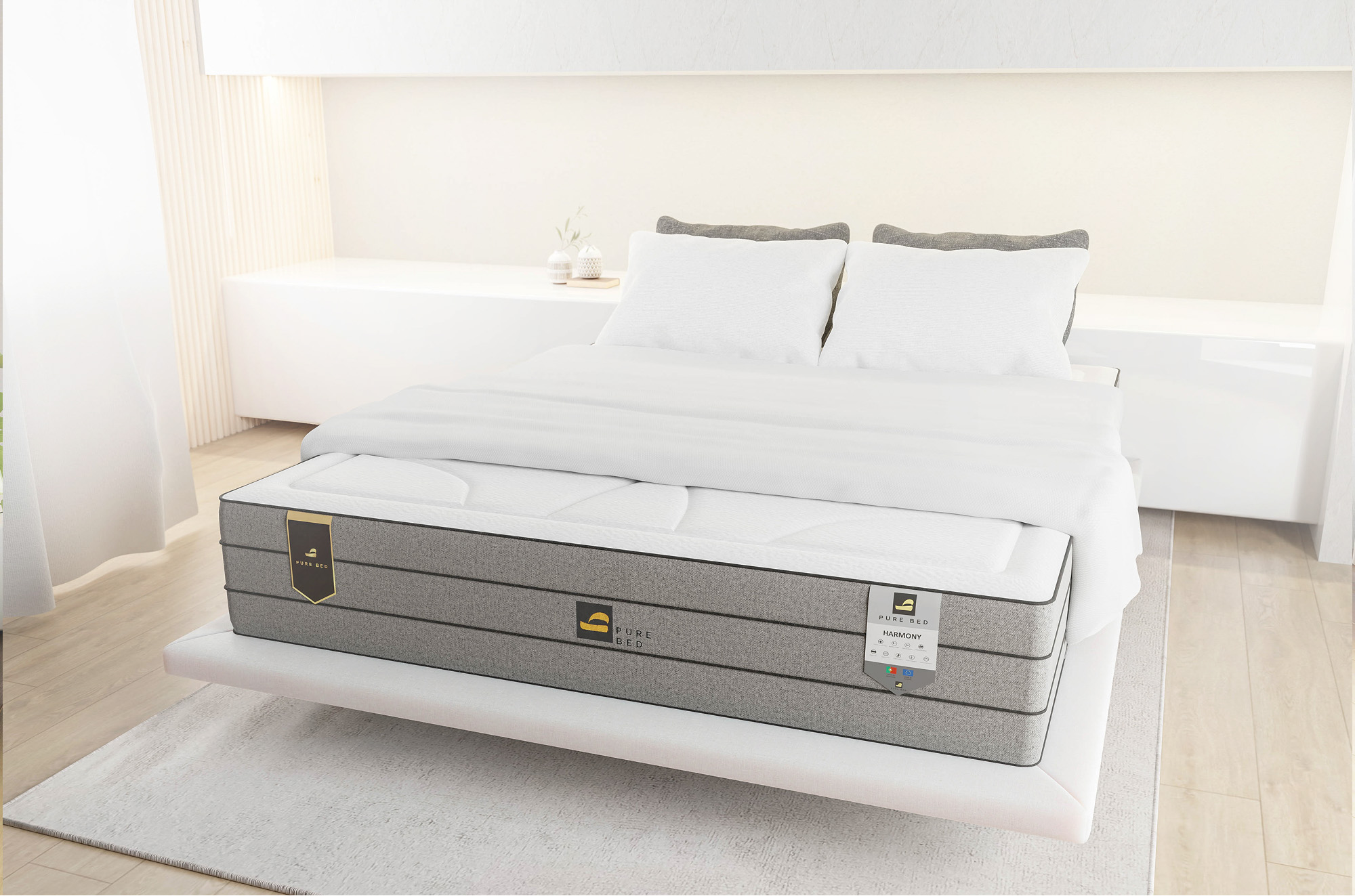 Pure Bed ležišče NATUR – ambientna fotografija v svetli spalnici.